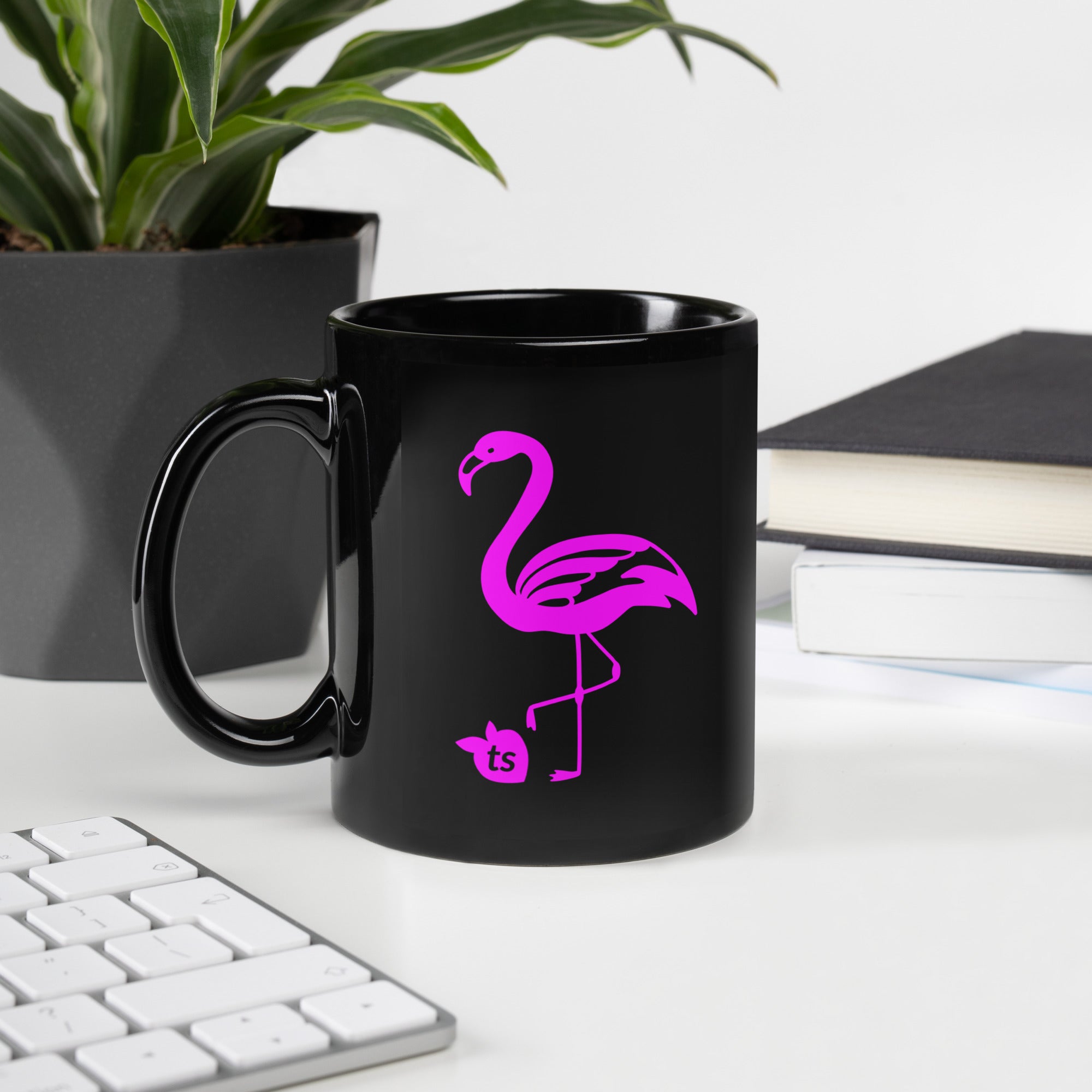 tsgabrielle • Rosa Flamant • Caneca Brilhante • Preta • Cerâmica • 2 Tamanhos