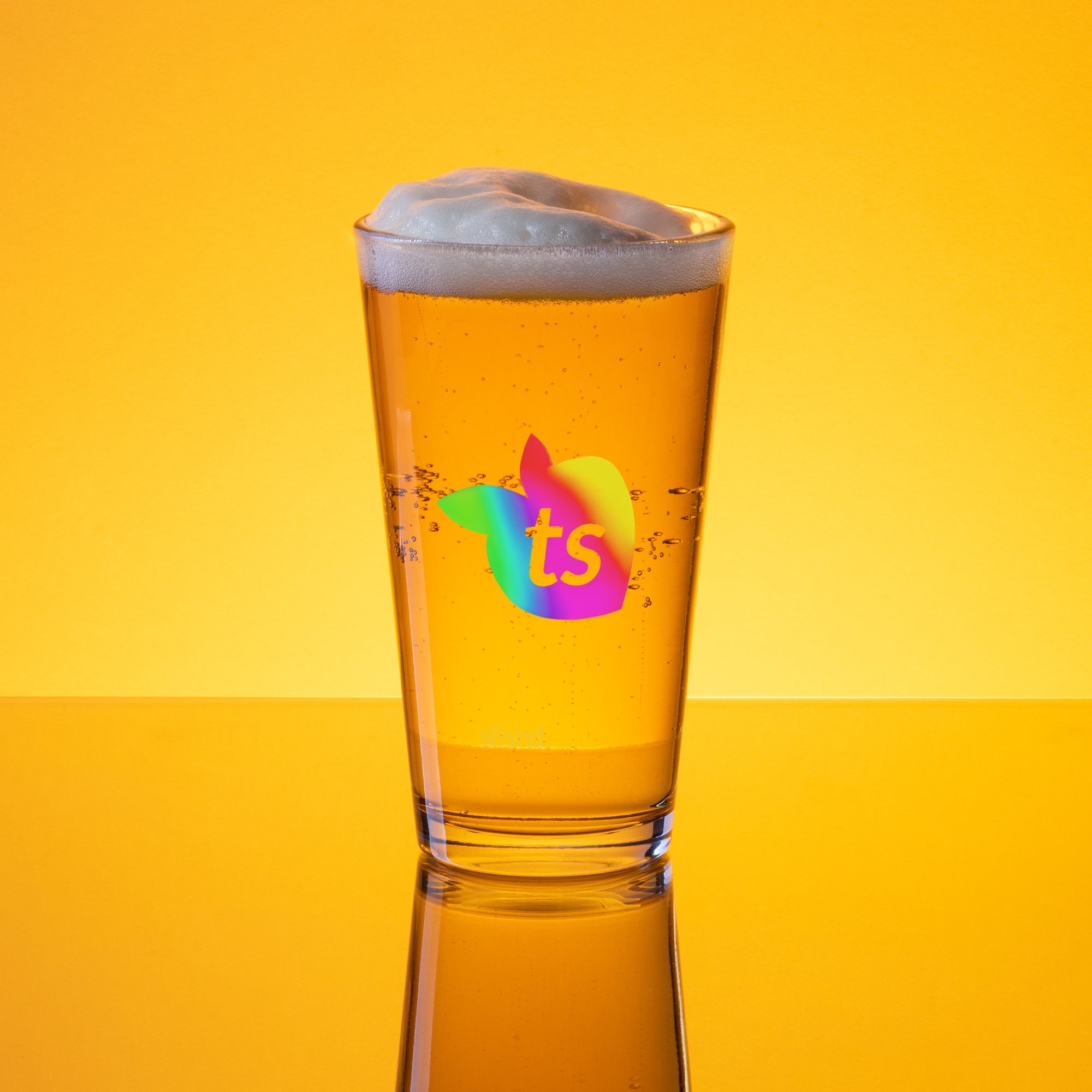 tsgabrielle® • Pride 25 • Copo Shaker Pint • 473 ml